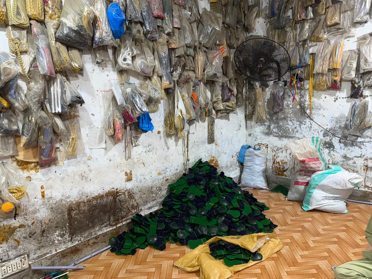 Regalia Embroidery factory floor photo 40